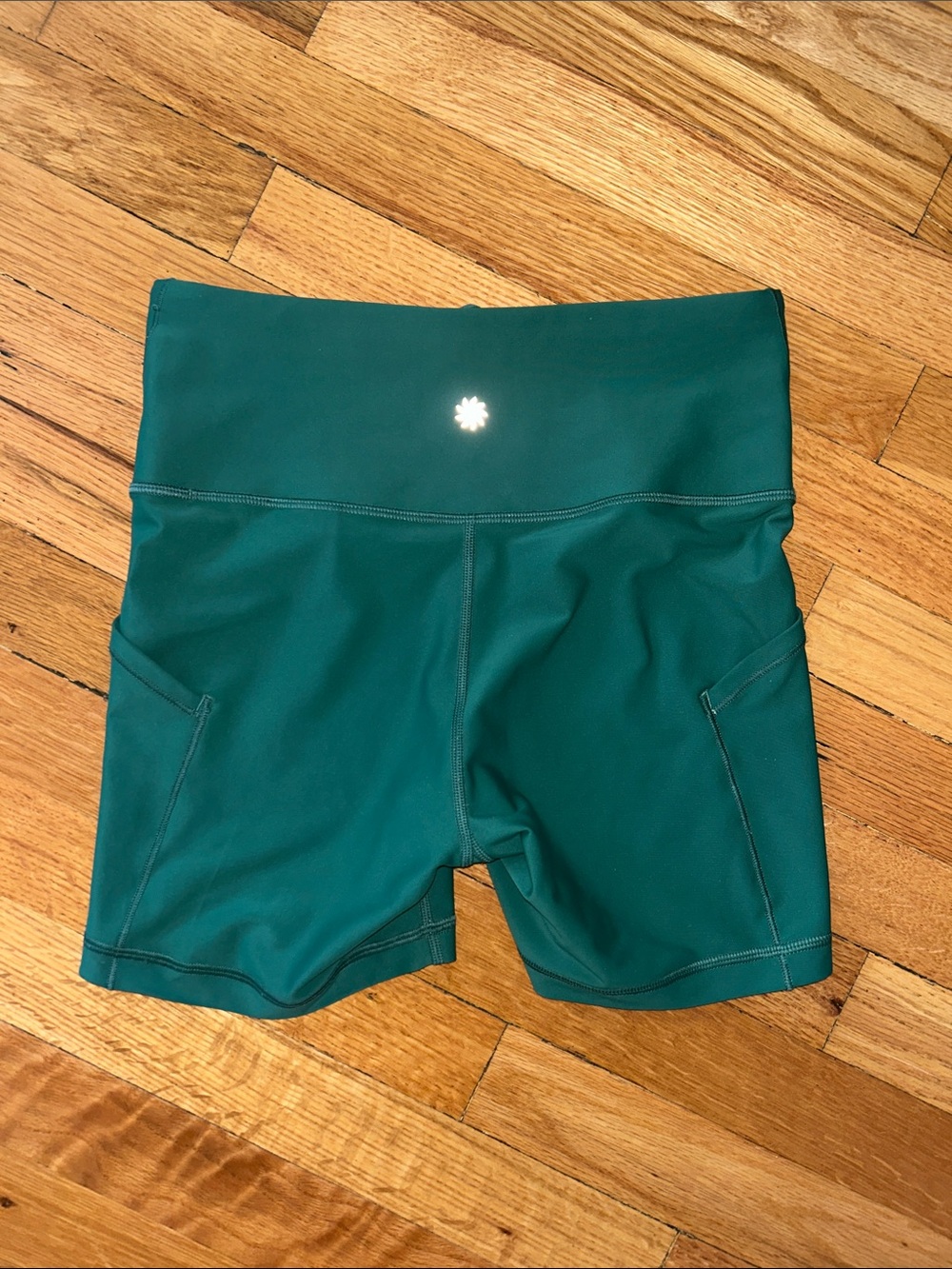 Athleta Interval Stash 5” Short